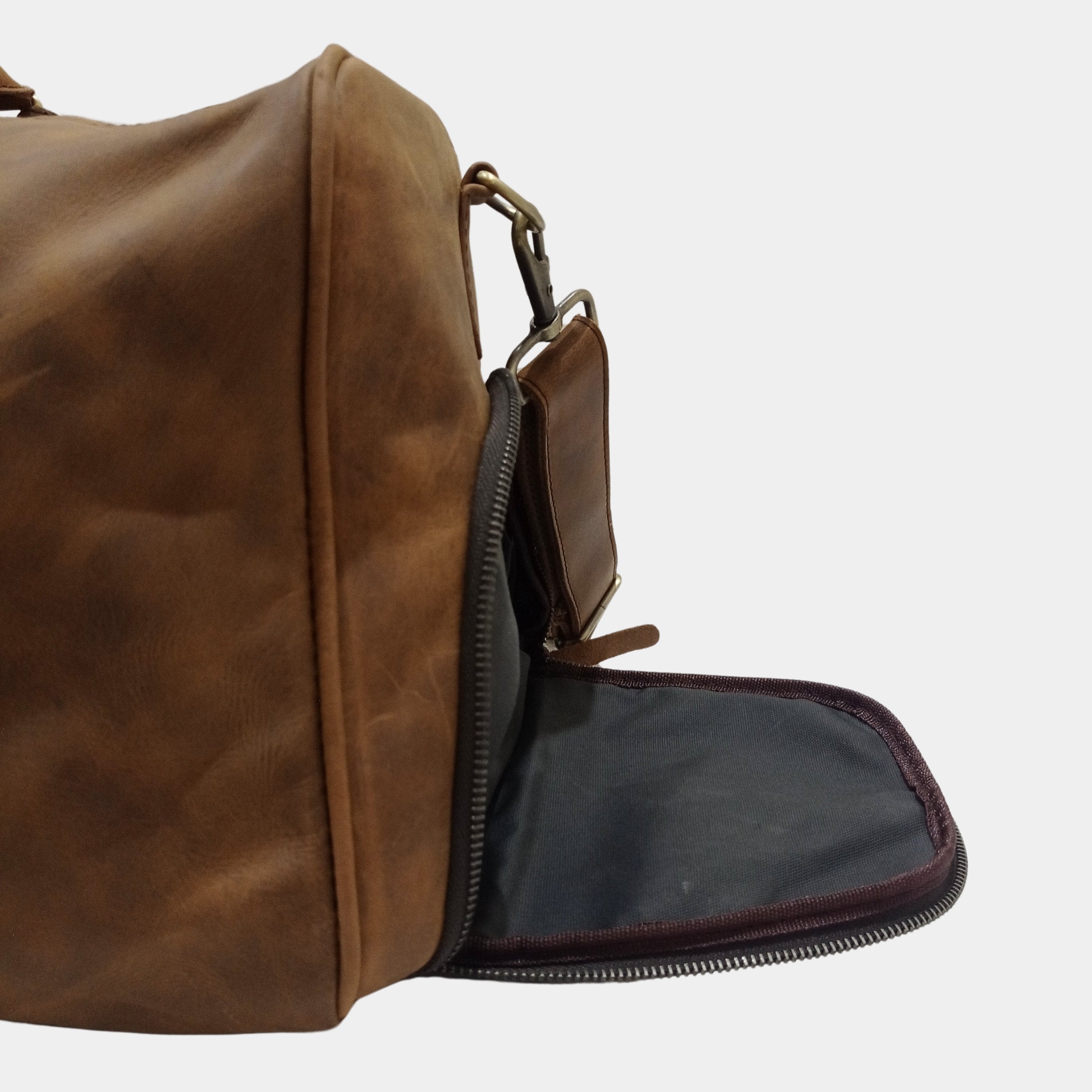 Side shoe pocket of Eyre Brown Leather Duffle Bag
